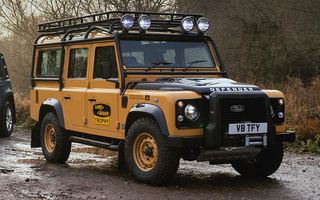 Land Rover Defender Works V8 Trophy (2021) UK (#103185)