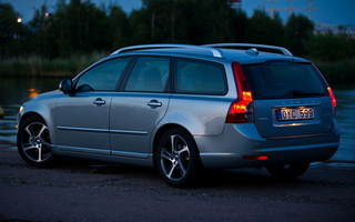 Volvo V50 Classic (2011) (#30867)