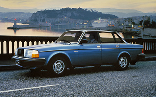 Volvo 240 GLE (1982) (#31659)