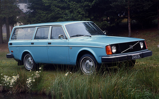 Volvo 245 DL (1975) US (#31725)