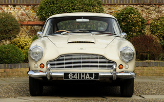 Aston Martin DB4 [IV] (1961) UK (#40223)