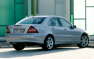 Mercedes-Benz C-Class (2004) (#55622)