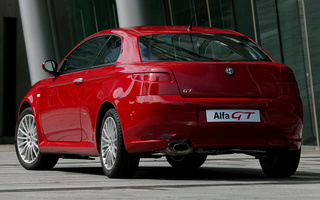 Alfa Romeo GT (2004) JP (#60778)
