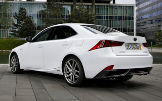 Lexus IS Hybrid F Sport (2013) (#69728)