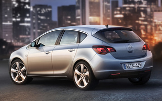 Opel Astra (2009) (#93674)