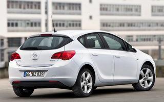 Opel Astra (2009) (#93678)
