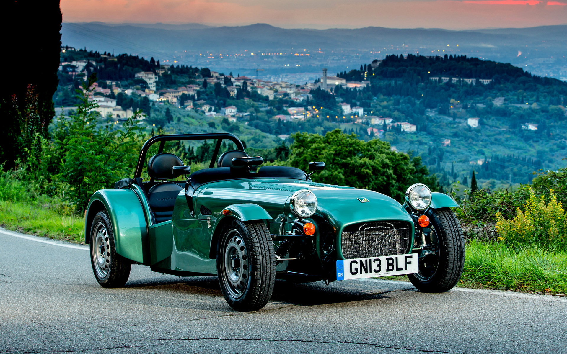 Caterham Seven 160 (2014) Wallpapers and HD Images