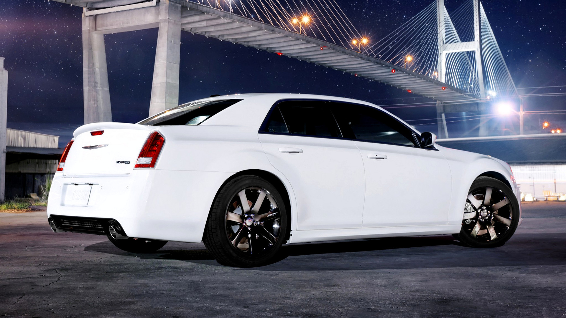 Chrysler 300 SRT8 (2011) Wallpapers and HD Images