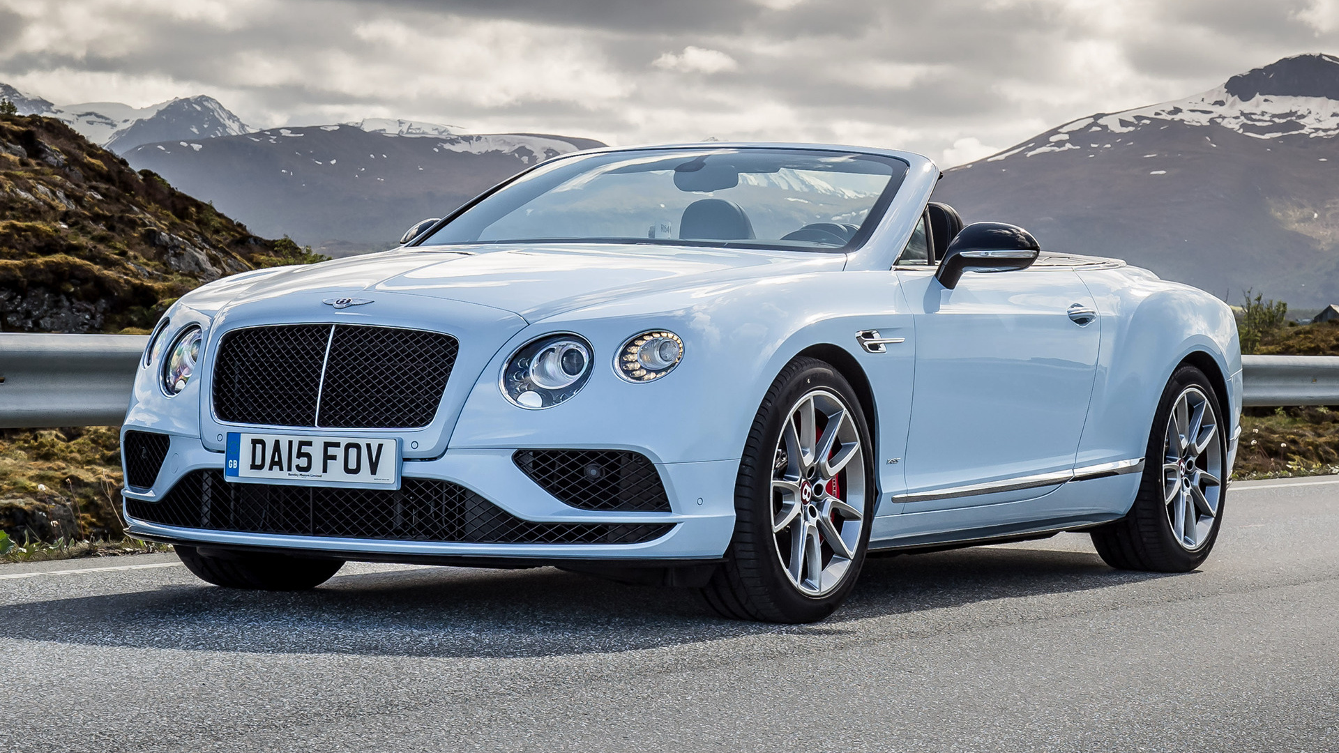 Bentley Continental GT V8 S Convertible 2015 Wallpapers and HD 