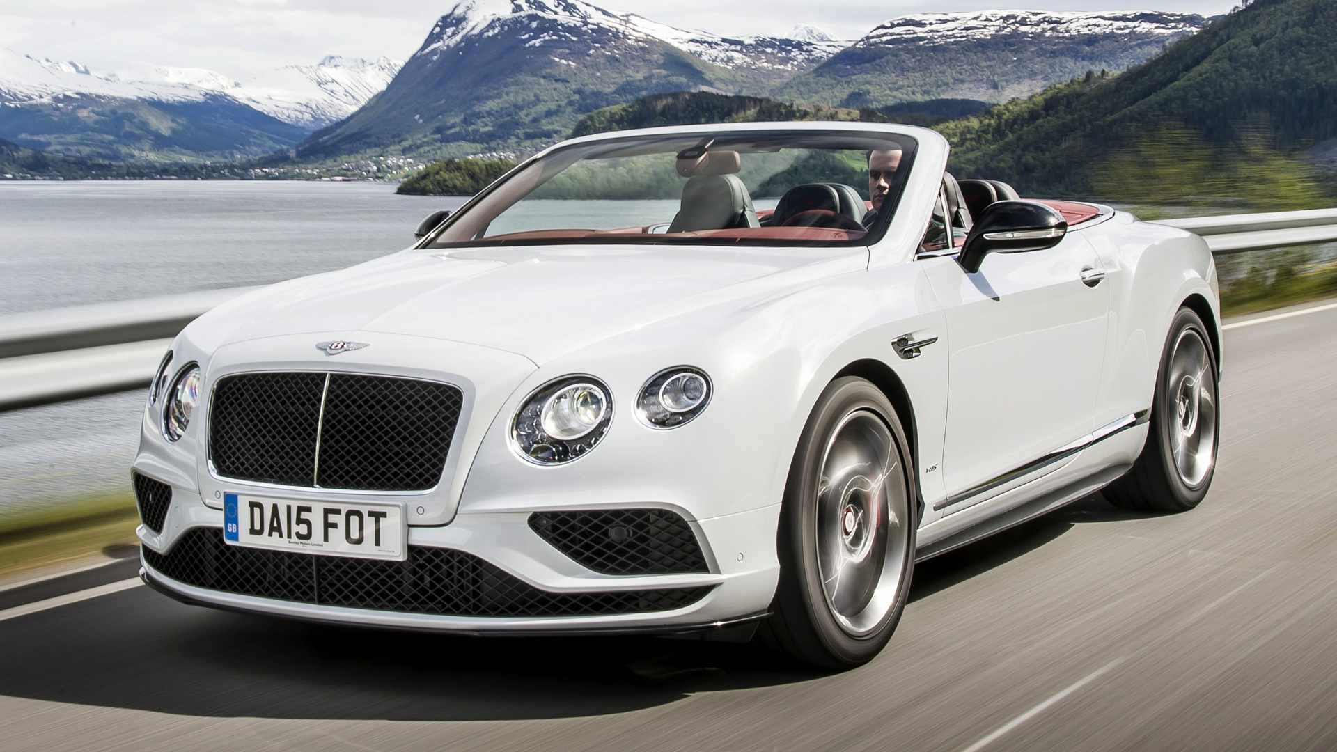 Bentley Continental GT V8 S Convertible 2015 Wallpapers and HD 