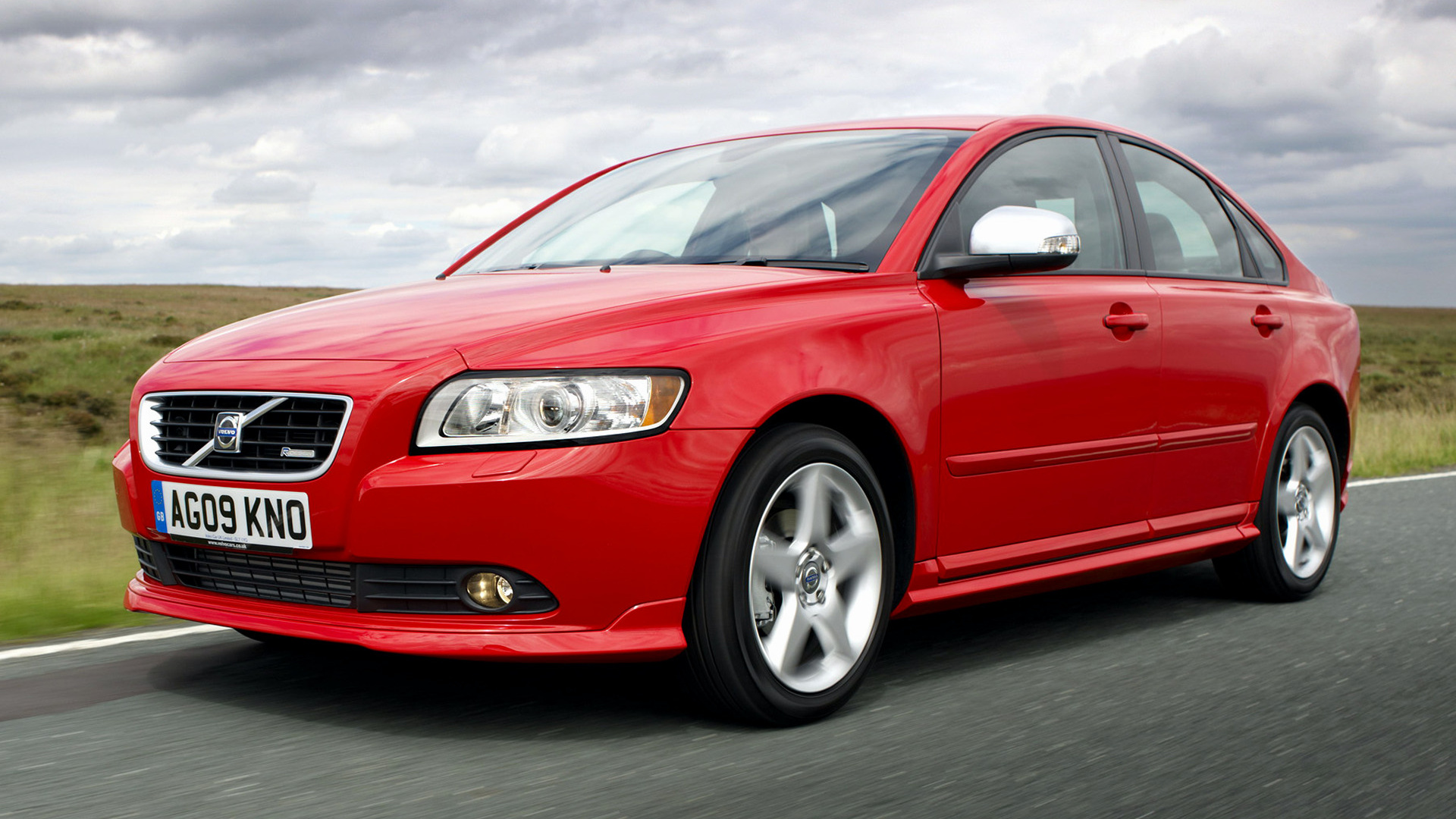 Volvo S40 RDesign (2008) UK Wallpapers and HD Images