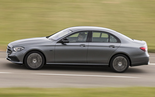 Mercedes-Benz E-Class Plug-In Hybrid with sports grille (2020) (#100650)