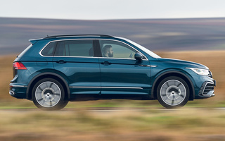 Volkswagen Tiguan R-Line (2020) UK (#102316)