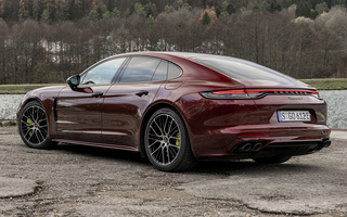 Porsche Panamera E-Hybrid SportDesign Package (2020) (#102684)