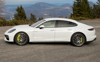 Porsche Panamera Turbo S E-Hybrid (2020) (#102705)