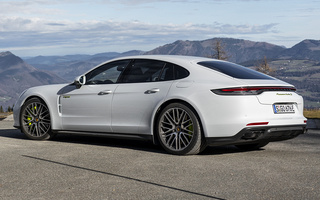 Porsche Panamera Turbo S E-Hybrid (2020) (#102706)