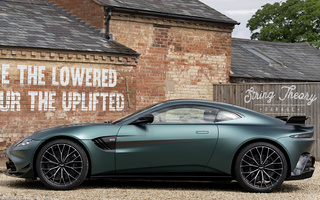 Aston Martin Vantage F1 Edition (2021) UK (#105000)