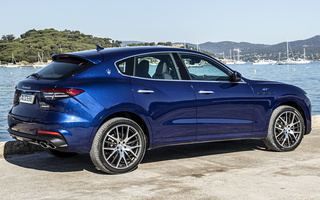 Maserati Levante Hybrid GT Sport Package (2021) (#105591)