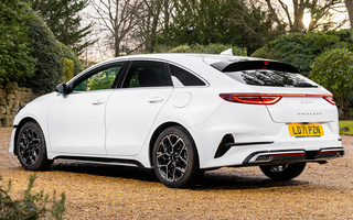 Kia ProCeed GT-Line (2021) UK (#107070)