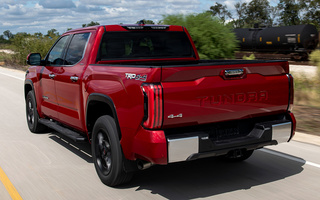 Toyota Tundra Limited CrewMax (2022) (#107125)