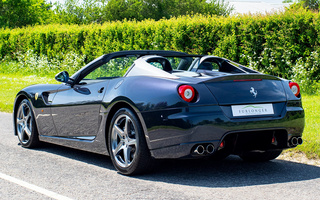 Ferrari SA Aperta (2010) UK (#107366)