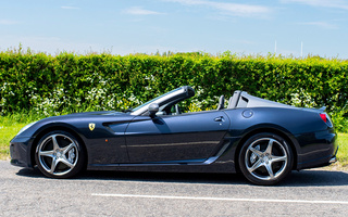 Ferrari SA Aperta (2010) UK (#107367)