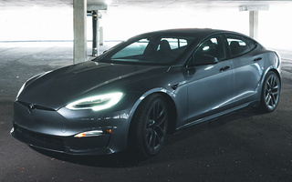 Tesla Model S Plaid (2022) US (#107777)