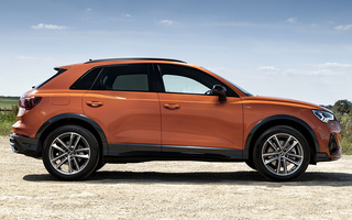 Audi Q3 Black Edition (2021) UK (#109204)