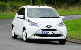 Toyota Aygo x-clusiv 3-door (2014) UK (#11331)