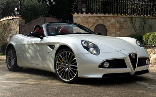 Alfa Romeo 8C Spider Limited Edition by Touring (2010) (#114686)