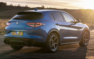 Alfa Romeo Stelvio Veloce (2023) UK (#118532)