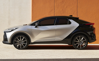 Toyota C-HR PHEV GR Sport (2023) (#119114)