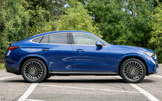 Mercedes-Benz GLC-Class Coupe AMG Line (2023) UK (#119906)