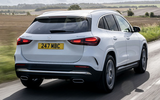 Mercedes-Benz GLA-Class AMG Line (2023) UK (#120174)