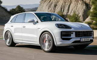 Porsche Cayenne Turbo E-Hybrid (2023) (#120371)