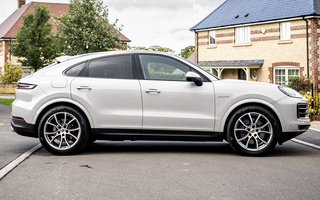 Porsche Cayenne E-Hybrid Coupe (2023) UK (#120909)