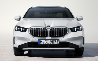 BMW 5 Series Touring Plug-In Hybrid (2024) (#121360)