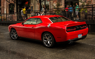 Dodge Challenger SXT Plus (2015) (#12277)