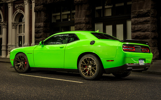 Dodge Challenger SRT Hellcat (2015) (#12345)