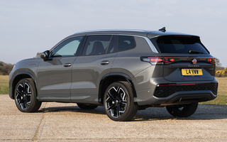 Volkswagen Tayron eHybrid R-Line (2025) UK (#125425)