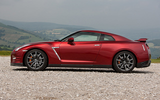 Nissan GT-R (2014) UK (#13465)