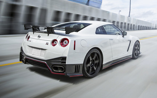 Nissan GT-R Nismo (2015) US (#14650)