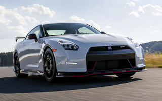 Nissan GT-R Nismo (2015) US (#14654)