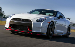 Nissan GT-R Nismo (2015) US (#14655)