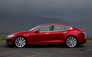 Tesla Model S P85+ (2014) UK (#14814)