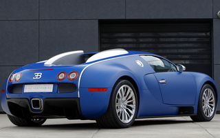Bugatti Veyron Bleu Centenaire (2009) (#1510)