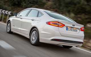 Ford Mondeo Hybrid Sedan (2014) (#15379)