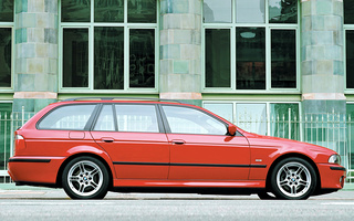 BMW 5 Series Touring M Sport (2000) UK (#21596)
