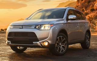 Mitsubishi Outlander (2015) US (#24576)