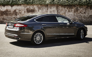 Ford Vignale Mondeo Sedan (2015) (#26199)